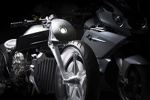 Vidéo - BMW: au secours les Japonais refont la K 1600 !