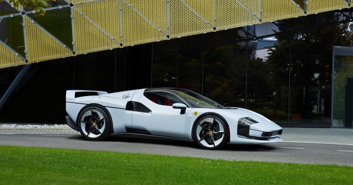 Que pensez-vous de la dernière Ferrari sur-mesure ?