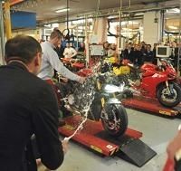 Economie - Ducati: Le 1199 Panigale sort des chaînes