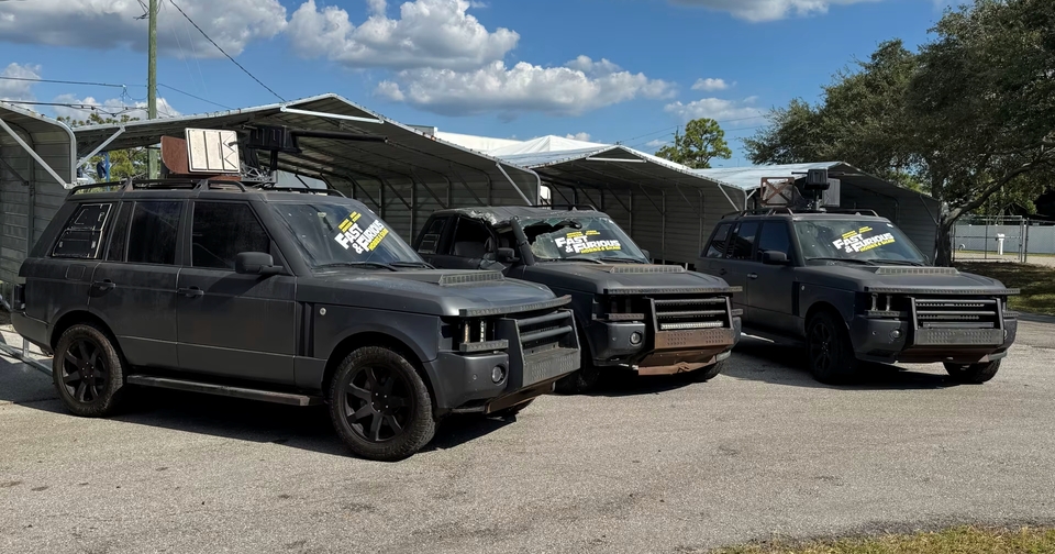 Des Range Rover plus très frais de Fast and Furious proposés aux enchères