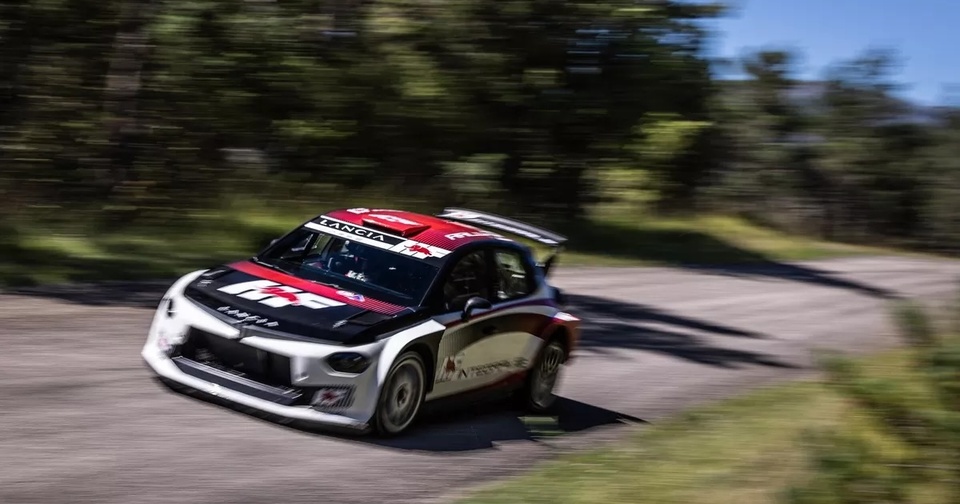 Lancia revient presque au sommet du rallye