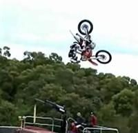 Vidéo : Mark Monea en frontflip amélioré !