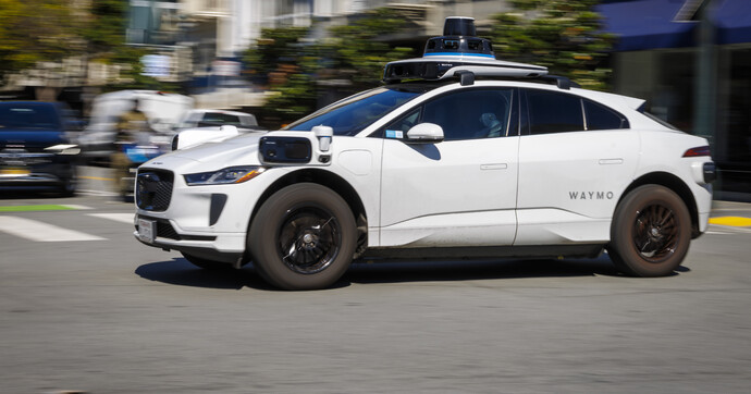 L'arrivée des robotaxis Waymo en Europe pose questions
