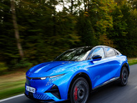 Nous avons pris en mains en avant-première l'Alpine A390