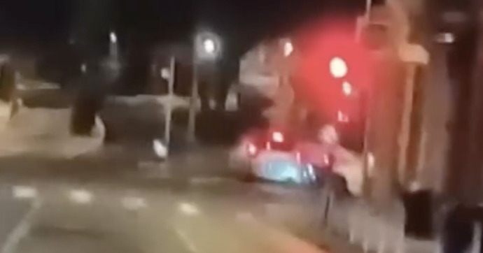 Il fonce dans Nice sans éclairage puis se crashe