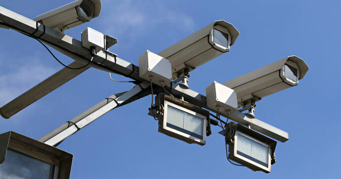 2026 : Big Brother arrive sur les routes, l’Italie ouvre la voie, la France observe