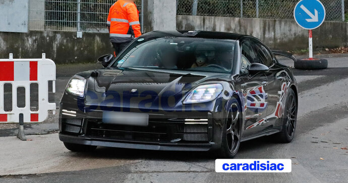 Pour 2026, Porsche prépare une version Turbo GT de sa Porsche Panamera.