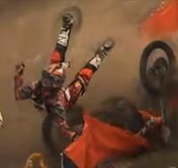 Vidéo : Grosse chute pour Herlings et Van Horebeek aux Pays-Bas