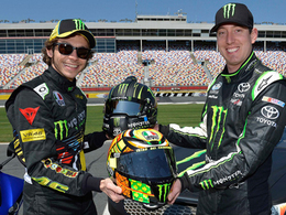 Valentino Rossi s'essaye au Nascar, pour le plaisir