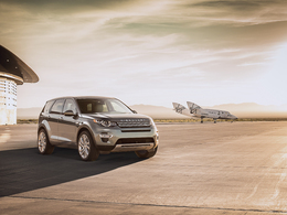 Concours : Land Rover va envoyer 4 de ses fans dans l'espace
