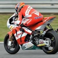 Moto 2 - Qatar D.1: Bradl ouvre les hostilités et Takahashi réplique