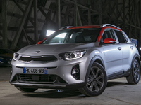 Kia Stonic: bien de son temps - Salon de l'auto Caradisiac