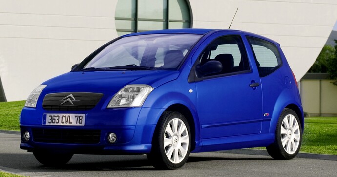 Une petite sportive fiable et pas chère ? Optez pour la Citroën C2 VTS
