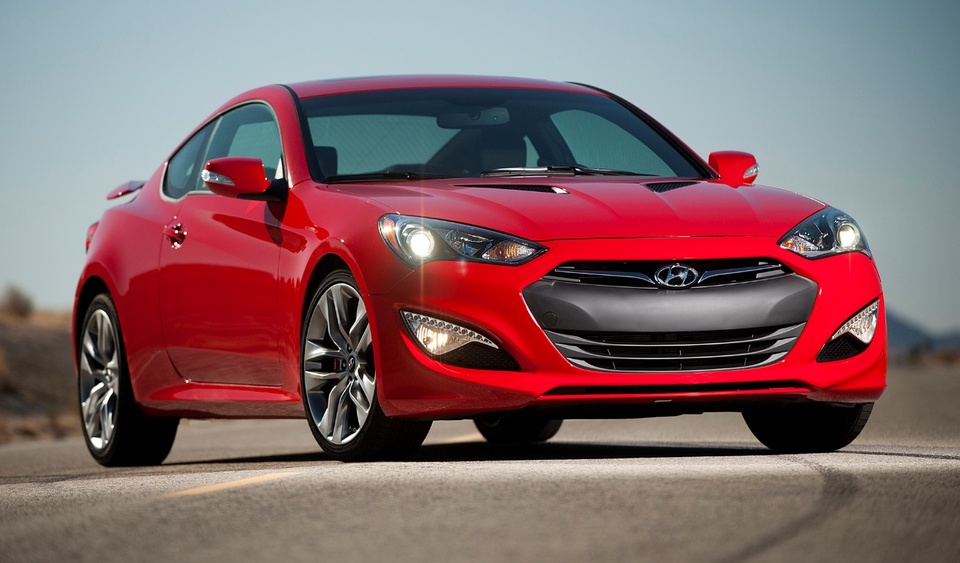 Hyundai Genesis Coup?? 3.8 V6 (2009-2013) : le pur-sang du matin calme ...