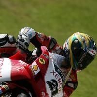 Superbike: Brands Hatch D.1: Bayliss a encore une marge de progression.