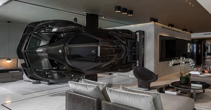 Cette Pagani sert de cloison