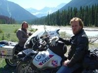 Ewan McGregor et Charley Boorman au bout de leurs 24 000 kilomètres en moto