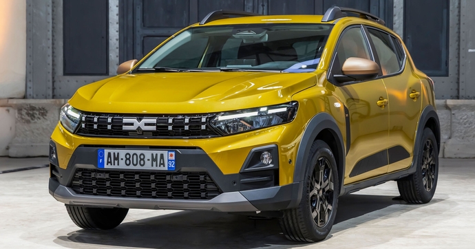 La voiture neuve la moins chère de France passe au-dessus des 13 000€, mais elle s’améliore