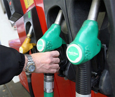 Prix du carburant 2010 en hausse de 10% : le gouvernement avait oublié la TVA dans les chiffres communiqués...