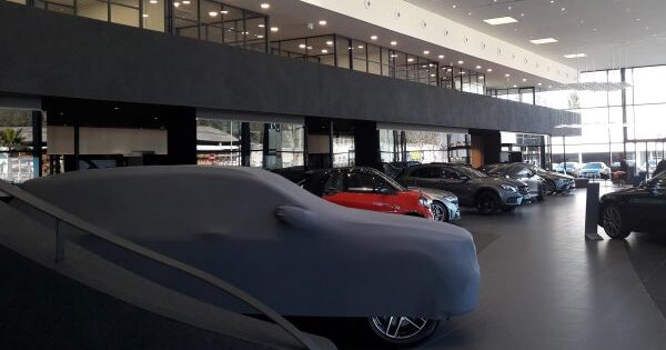 Pourquoi achetons-nous moins de voitures ?