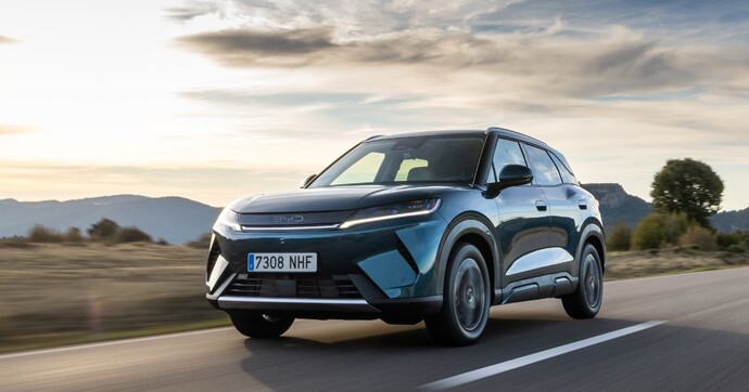 Le BYD Atto 2 DM-i n’est pas parfait, mais avance de sérieux arguments