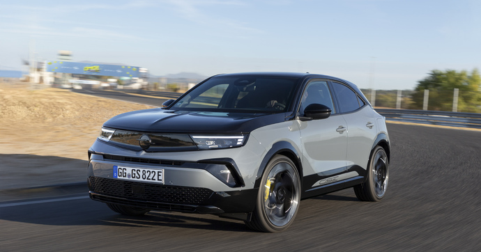 L’Opel Mokka GSE électrique est plus performant qu'une Alpine A290