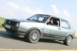Golf 2 : biturbo 650 chevaux, et 4 roues motrices !!!