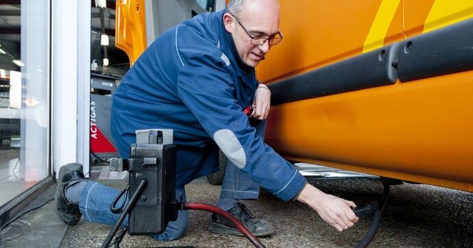 Le contrôle technique annuel pour les voitures de plus de 10 ans certainement recalé