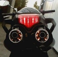 La Yamaha FZ6 se la joue son et lumière avec les pots Lazareth Design Rockets !