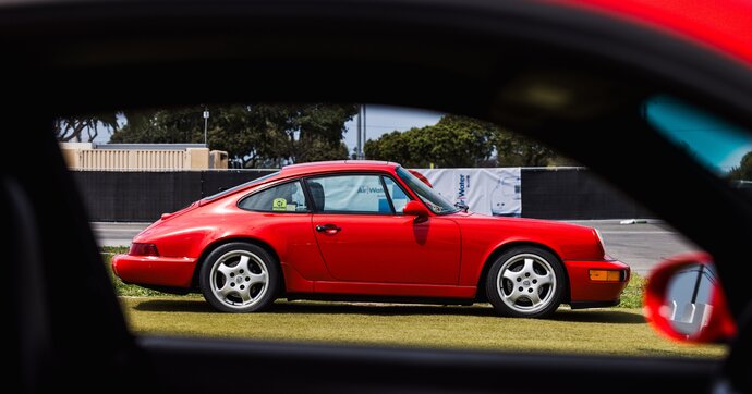 Porsche 964 RS: le mythe a son livre!