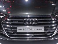 Audi A8 : la meilleure ? - Vidéo en direct du salon de Francfort 2017