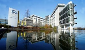 PSA dévoilera le plan de restructuration d'Opel en novembre