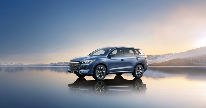 Le BYD Sealion 5 DM-i devient le moins cher des gros SUV hybrides rechargeables