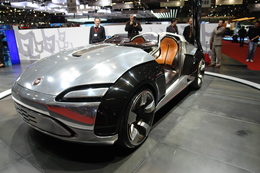 Bertone Barchetta et sa muse