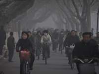 Un pays super pollueur s'attaque à la pollution automobile...