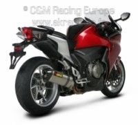 Akrapovic équipe la Honda VFR 1200