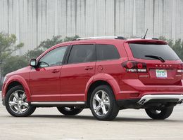 Le prochain Dodge Journey, potentiel cousin de l'Alfa Romeo Stelvio, serait assemblé en Italie