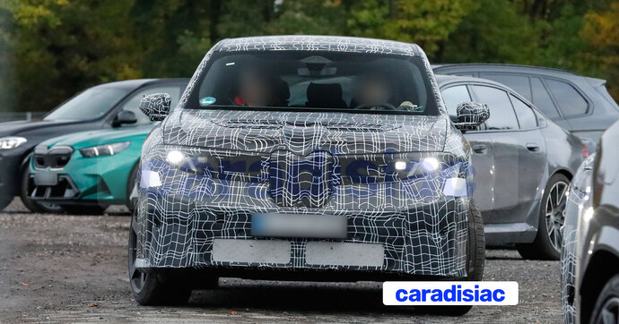 La marque munichoise BMW va multiplier les watts pour la version « M » de son BMW iX3