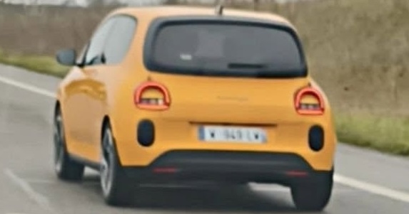 La nouvelle Renault Twingo n’est-elle pas mignonne sur la route ?