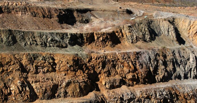 Les terres rares sont-elles réellement des terres et sont-elles vraiment rares ?