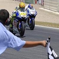 Moto GP - Catalogne: Le duel historique en images