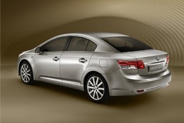 Nouvelle Toyota Avensis: 1ère photo!