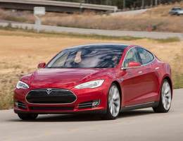 Tesla : la Model S autonome sous investigations