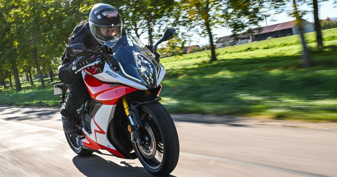 Photo d'illustration pour l'article: Avec la  K750, Mash nous donne sa vision de la sportive