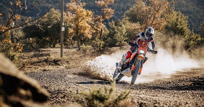 KTM 390 : la révolution compacte qui défie les trails et les pistes