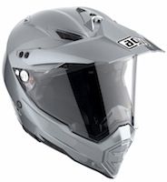 Nouveauté 2011: AGV AX-8 Dual.