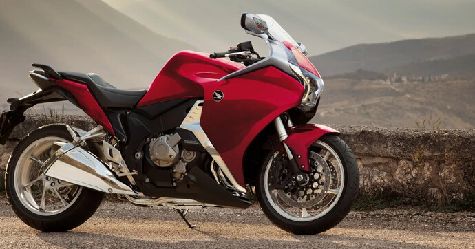 Le retour du moteur V4 chez Honda se précise avec un modèle mythique aujourd’hui disparu