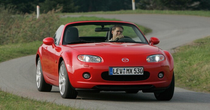 Bouille craquante et propulsion, pourquoi résister à la Mazda MX-5 NC ?