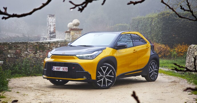 Le Toyota Aygo X restylé fait sa révolution, mais est hors de prix