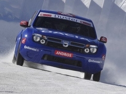 Alain Prost reste en tête en Andros